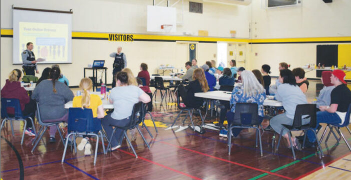 Swan Hills RCMP present Online Safety to parents and students