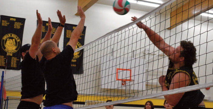  Senior Boys And Girls Volleyball Teams Go Head To Head With RCMP 