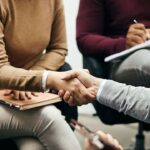 5 mistakes people make reading body language at work